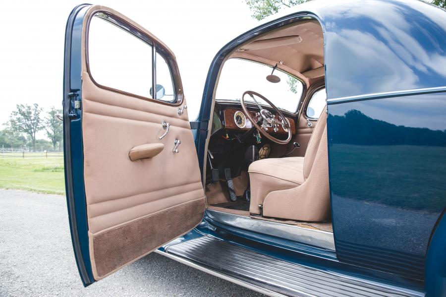 Детали интерьера Packard Six Business Coupe (115-C 1088) 1937 года  (фото 27 из 28)